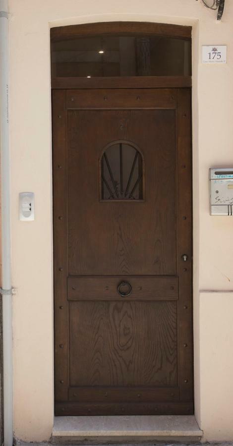 White House Apartment Cagliari Exterior foto